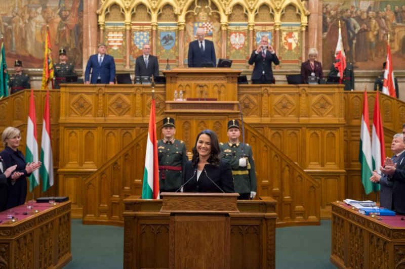 Magyarországon a köztársasági elnököt az Országgyűlés választja – márciusban a Fidesz–KDNP jelöltjét, Novák Katalin nagy többséggel választották meg | Fotó: Novák Katalin Facebook-oldala