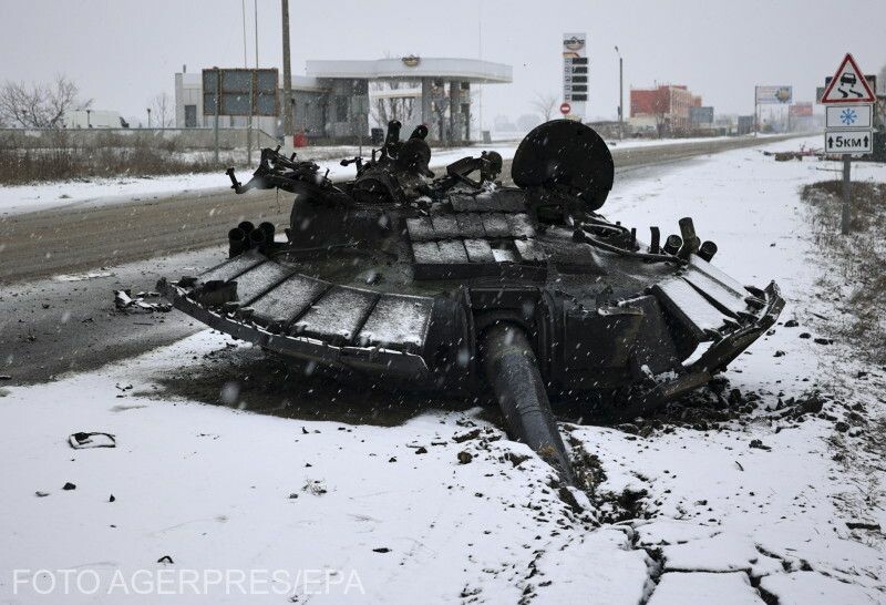Illusztráció: elhagyott orosz tank Harkivnál | fotó: Agerpres/EPA