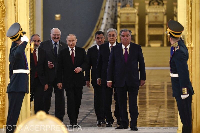A Kollektív Biztonsági Szerződés Szervezetének hétfői moszkvai csúcstalálkozóján résztvevők | Fotó: Agerpres/EPA