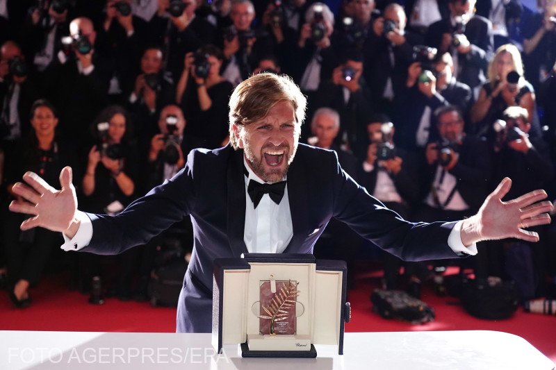 Ruben Östlund a cannes-i filmfesztivál díjátadó gáláján | fotó: Agerpres/EPA
