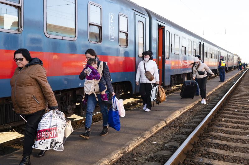 Ukrajnából menekülők | Illusztráció: MTI/Balázs Attila
