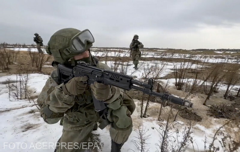 Fehérorosz katonák gyakorlatoznak | Fotó: Agerpres/EPA