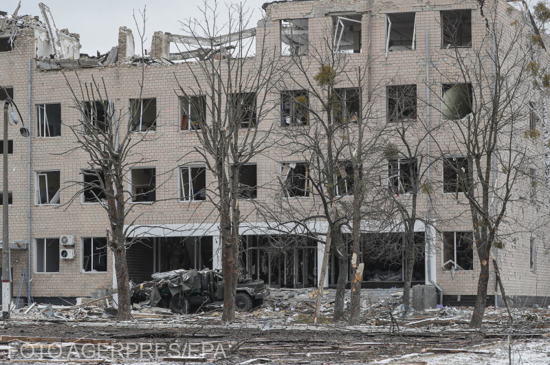 Egy épület az oroszok bombázását követően. A környékén kő kövön nem maradt. 