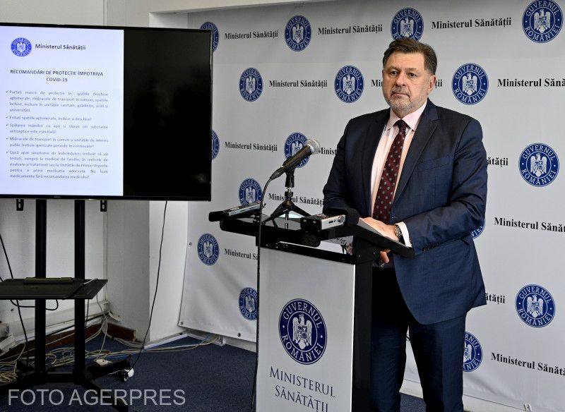 Alexandru Rafila egészségügyi minisztert a keddi sajtótájékoztatón, amelyen bejelentette e járványügyi korlátozások eltörlését | Fotó: Agerpres