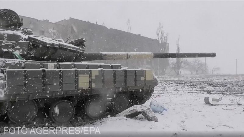 Hátrahagyott ukrán tank Donyeckben | Fotó: Agerpres/EPA