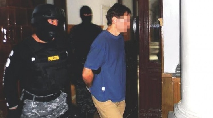Dan Stamatiu elfogása után | Fotó: police.hu/news.ro