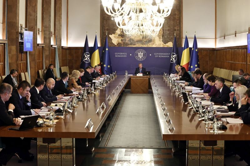 Csütörtöki ülésén fogadta el a kormány a kiigazítást | Fotó: gov.ro