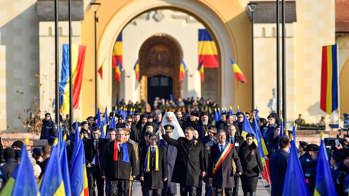 Román állami méltóságok a „nagy egyesülés” centenáriumán Gyulafehérváron, 2018. december elsején  l Fotó: Magyar Nemzet/MTI