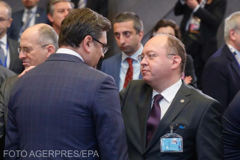 Bogdan Aurescu és Dmitro Kuleba | Fotó: Agerpres/EPA