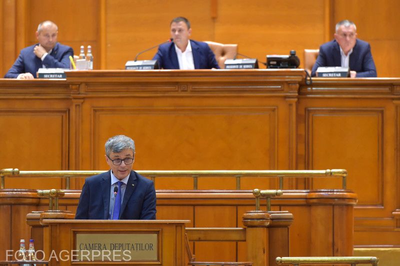 Virgil Popescu az indítvány képviselőházi vitáján | Fotó: Agerpres
