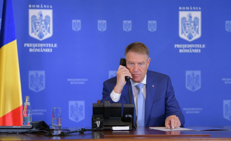 Klaus Iohannis és a „forró drót” | Fotó: presidency.ro