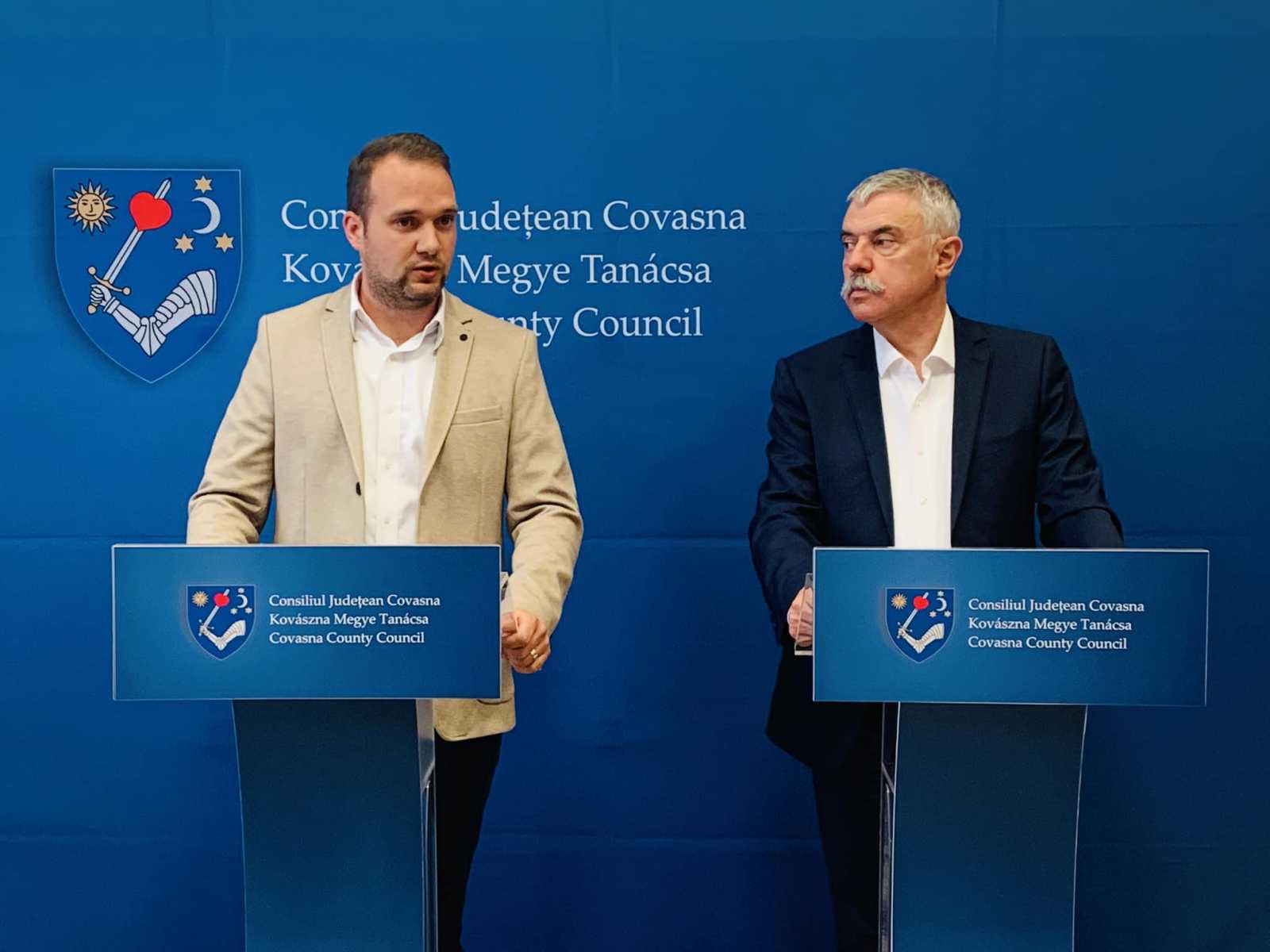 Jakab Barna, a megyei tanács alelnöke és Tamás Sándor elnök | Fotó: Facebook