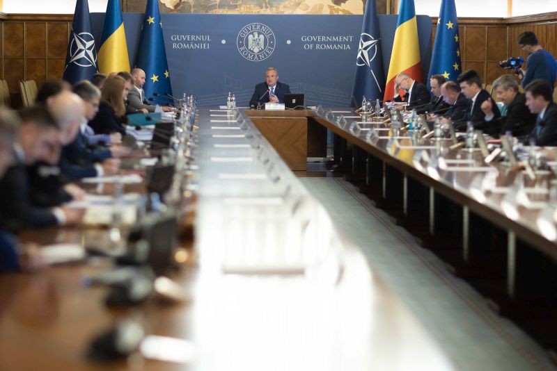 A kabinet tagjainak egy részét kicserélik | Fotó: gov.ro