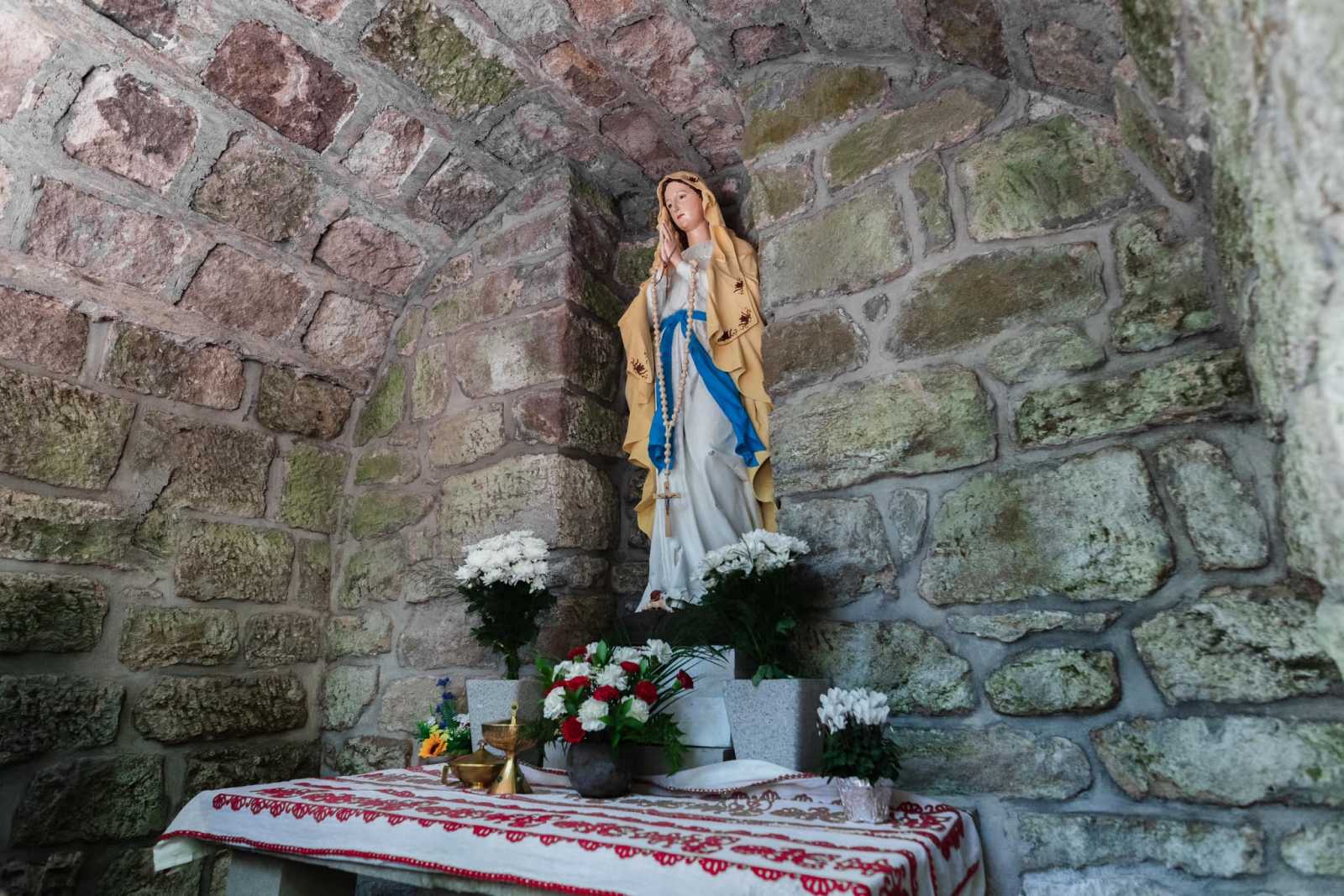 A Mária-szobrot is restaurálták