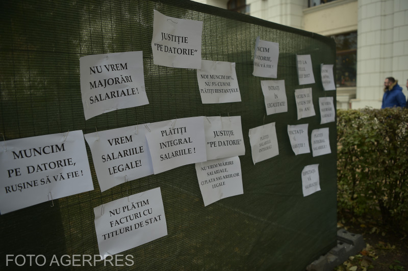 Általános sztrájkba léptek a jegyzők | Fotó: Agerpres
