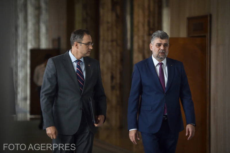Mihai Constantin kormányszóvivő és Marcel Ciolacu miniszterelnök | Fotó: Agerpres