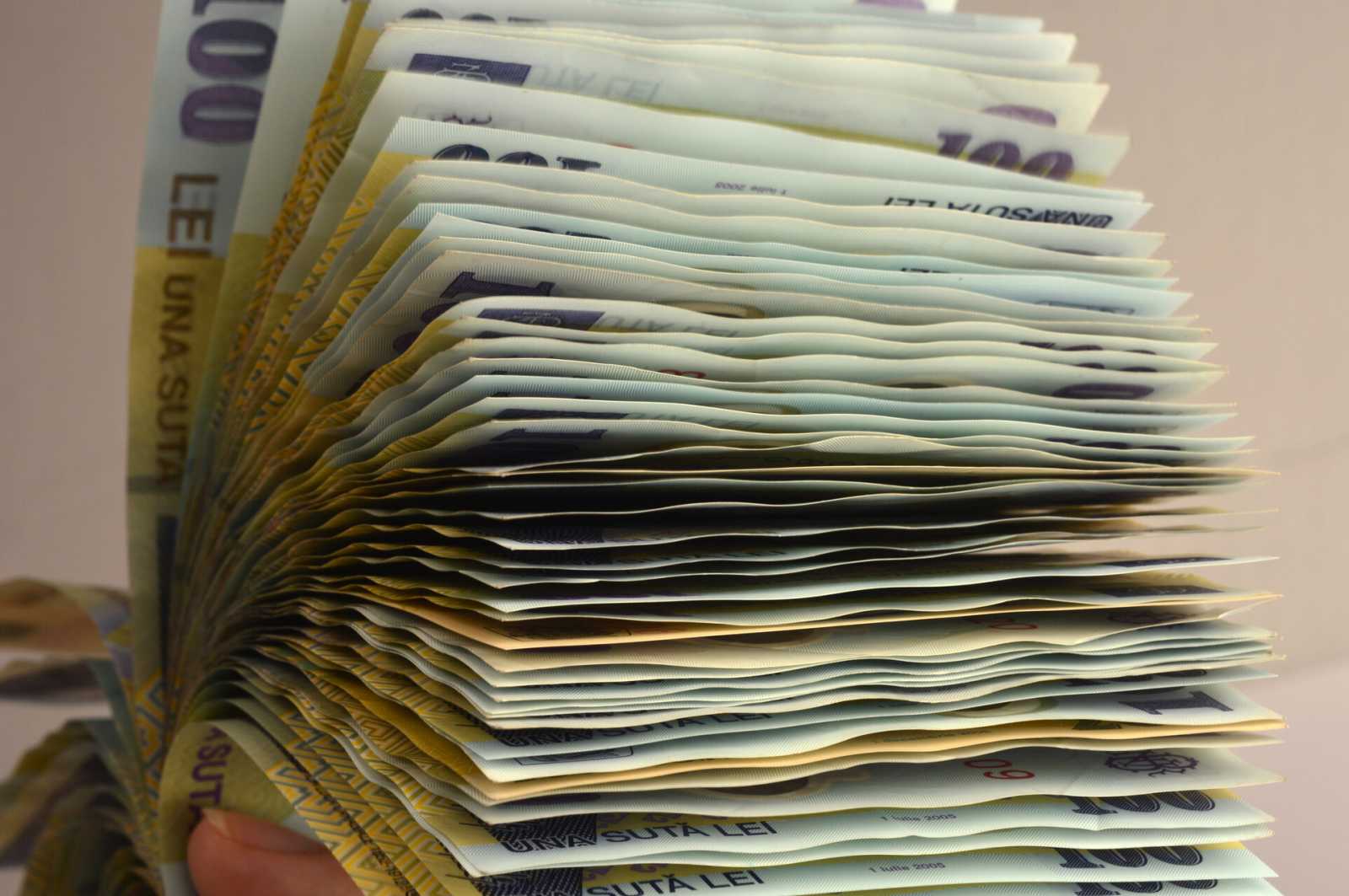 Az USR szerint a vállalkozók több pénze megy adóra január 1-től Fotó: Agerpres
