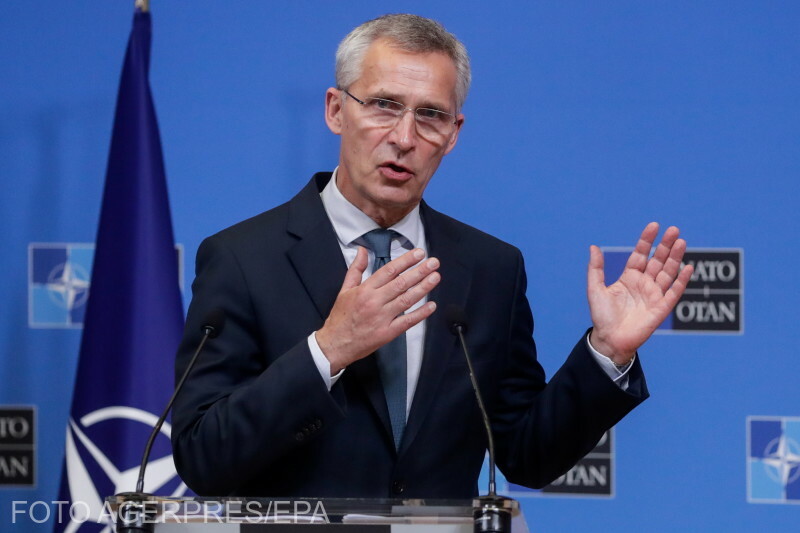 Újabb egy évvel hosszabbították meg Jens Stoltenberg NATO-főtitkári megbízatását | Fotó: Agerpres/EPA