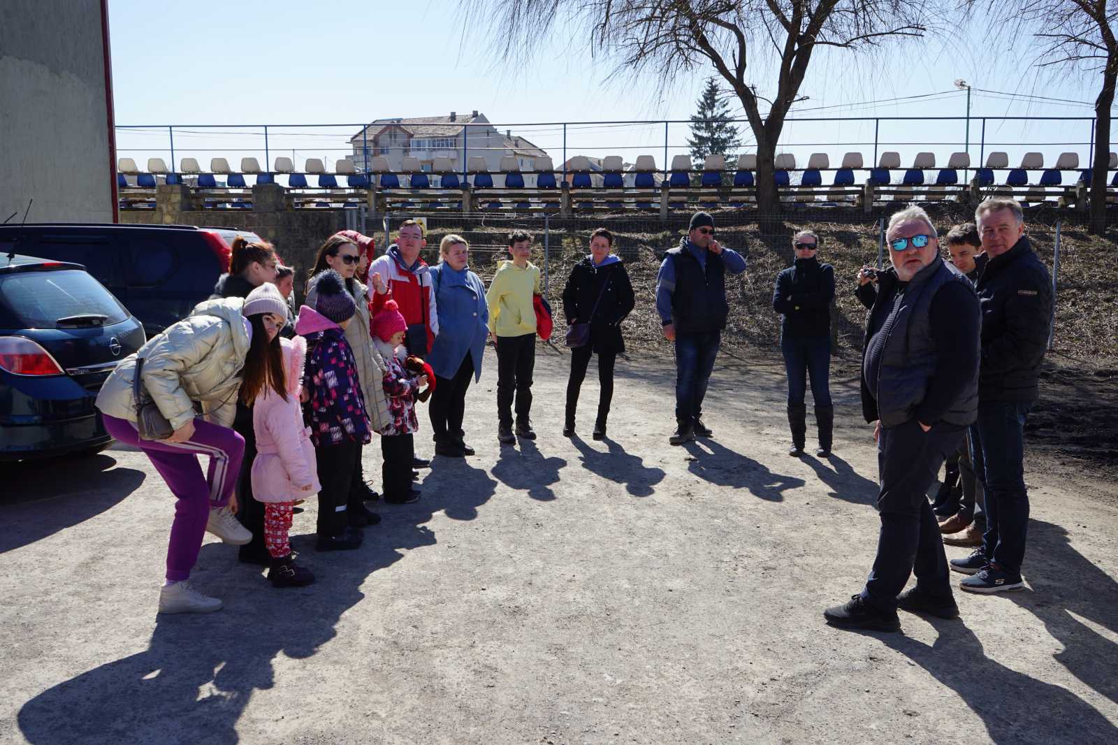 Az első menekültek 2022. március 22-én érkeztek Kézdivásárhelyre