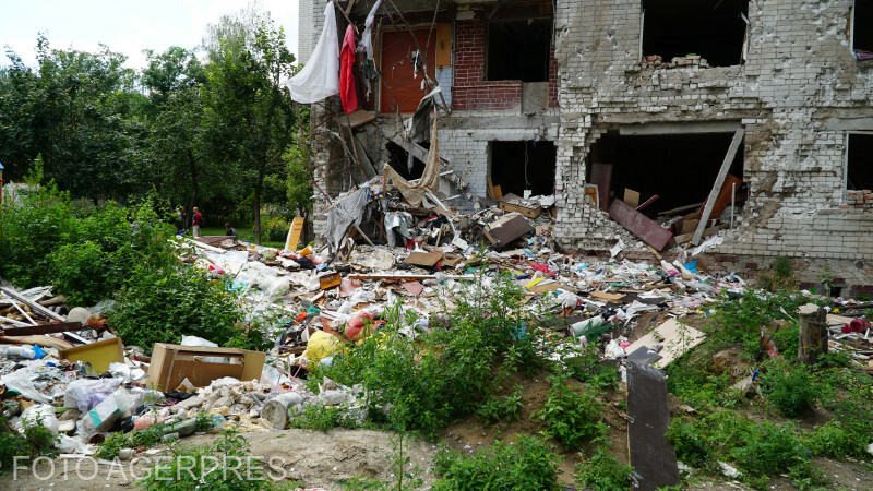 Romok Csernyihivben az orosz bombázás után | Fotó: Agerpres/EPA