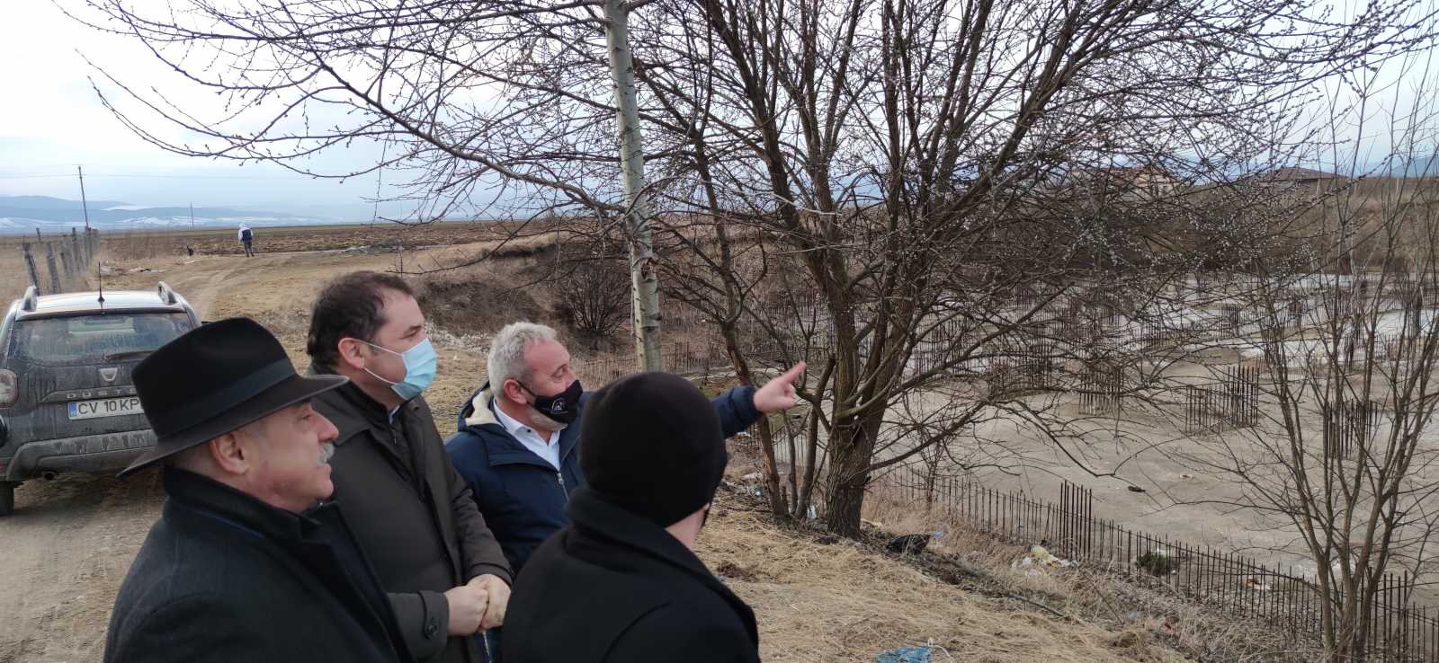 Cseke Attila vidékfejlesztési miniszter 2021. február 12-én látogatott Kézdivásárhelyre és tett ígéretet az uszoda építésének finanszírozására | A szerző felvételei