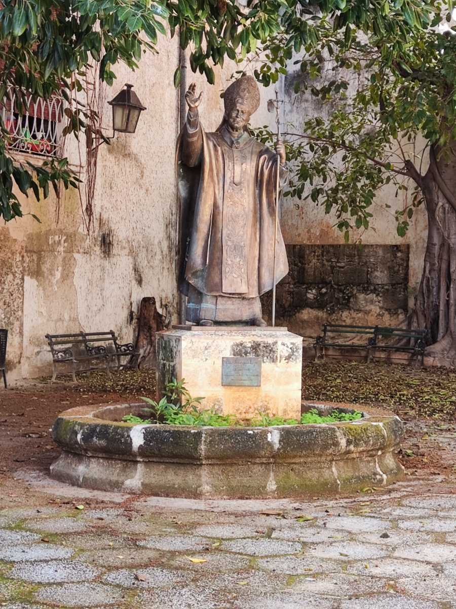II. János Pál szobra Havannában | A szerző felvételei