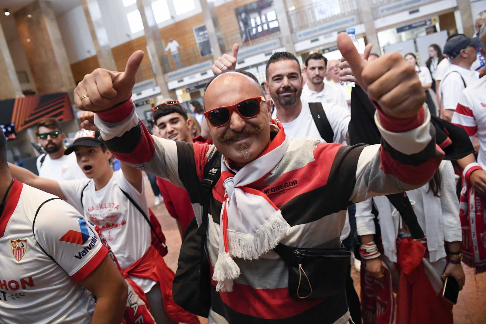 Több ezer külföldi szurkoló utazott Budapestre az Európa Liga-döntőre | Fotó: MTI/Kovács Tamás