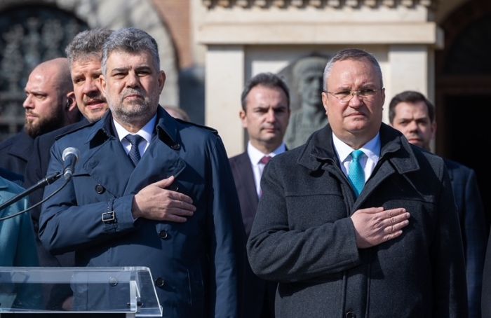 Ciolacu és Ciucă: esküsznek rá, hogy zökkenőmentes lesz a kormányfőcsere | Fotó: gov.ro