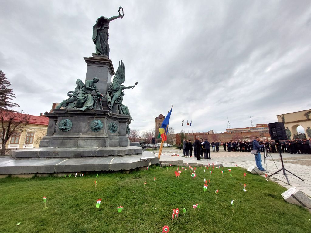 Zala György monumentális alkotása, a Szabadság-szobor 2004. április 25. óta áll ismét köztéren | A szerző felvételei