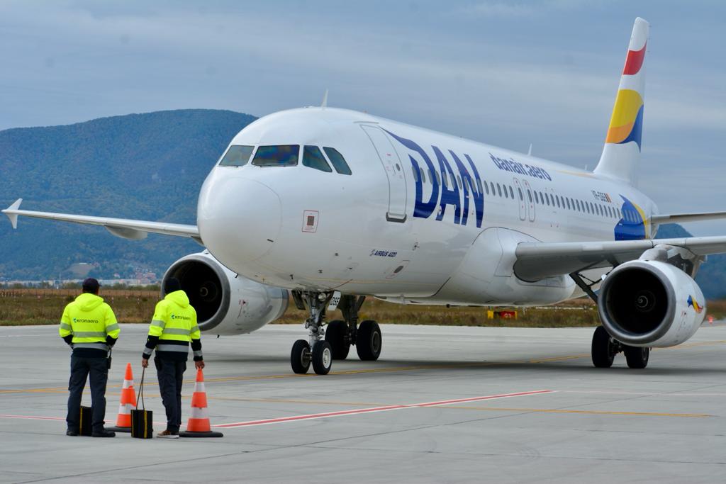 A Dan Air múlt héten közölte: november 13-ától Bákóba költözteti brassói járatait Fotó: a brassói repülőtér Facebook oldala