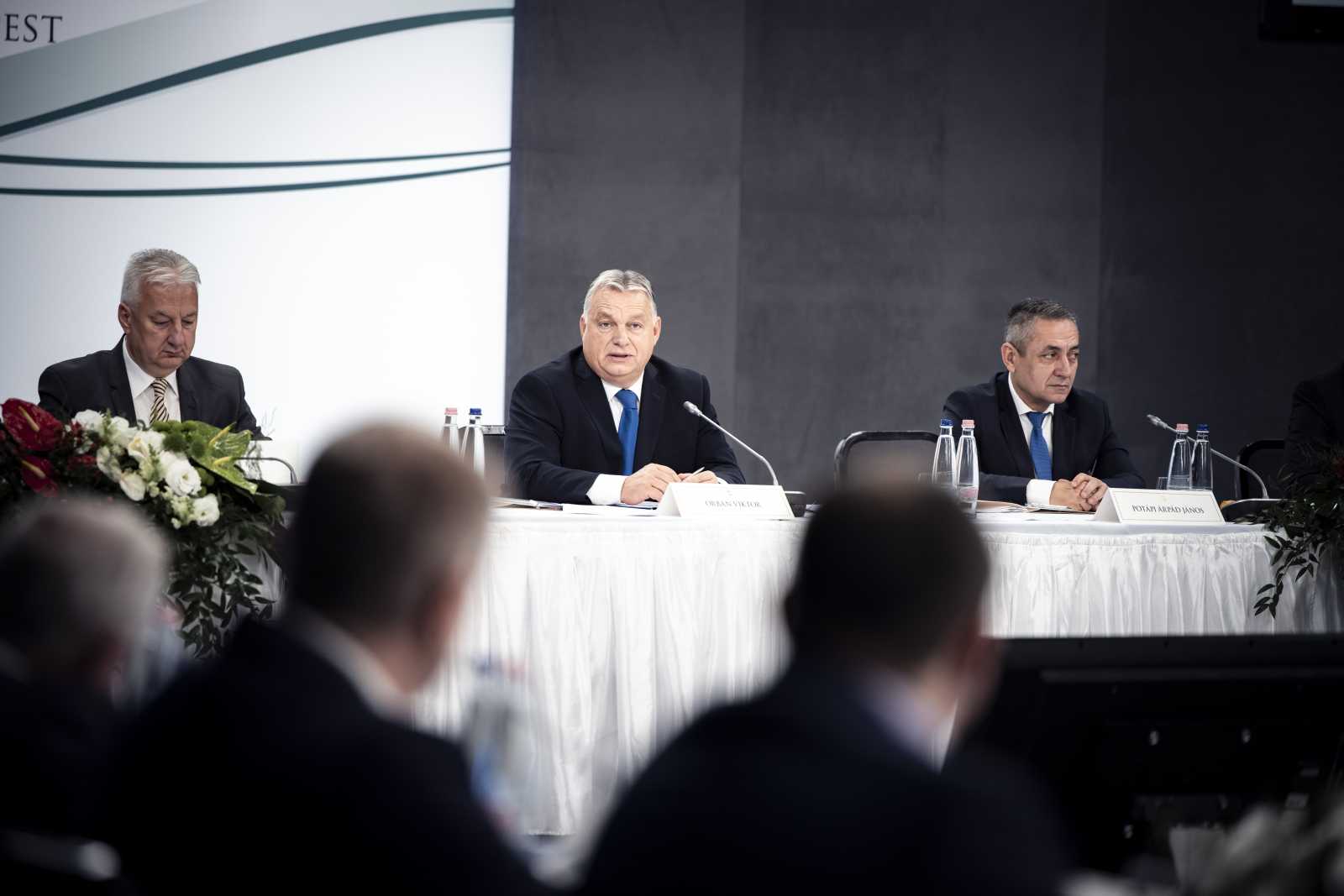 Orbán Viktor nyitotta meg a Magyar Állandó Értekezlet idei ülését Fotó: MTI