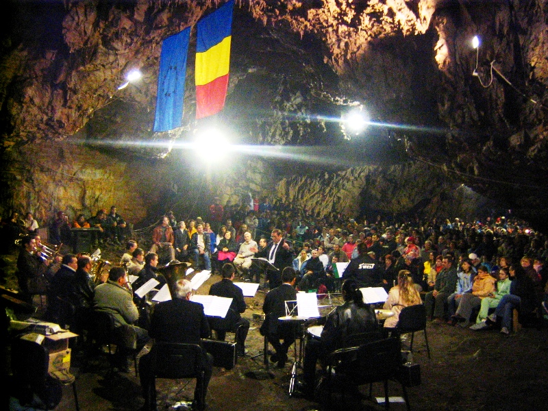 A 2006-os barlangkoncert | Fotó: Wikipedia