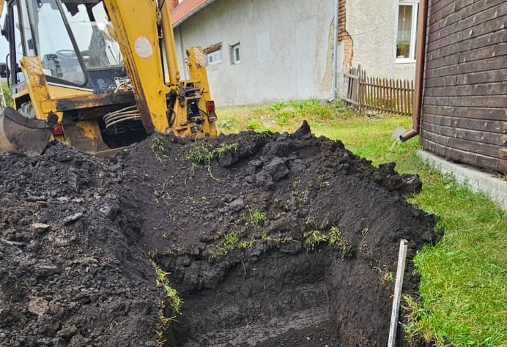 A bicikliút vonalán ásatások kezdődtek | Fotó: Csíkszentmihály Község Önkormányzata/Facebook