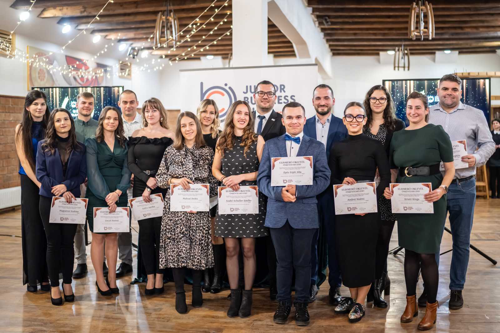 Azokat a tehetséges fiatalokat díjazták, akik hozzájárulnak a helyi gazdaság fejlődéséhez | Fotók: YourCreativeSide