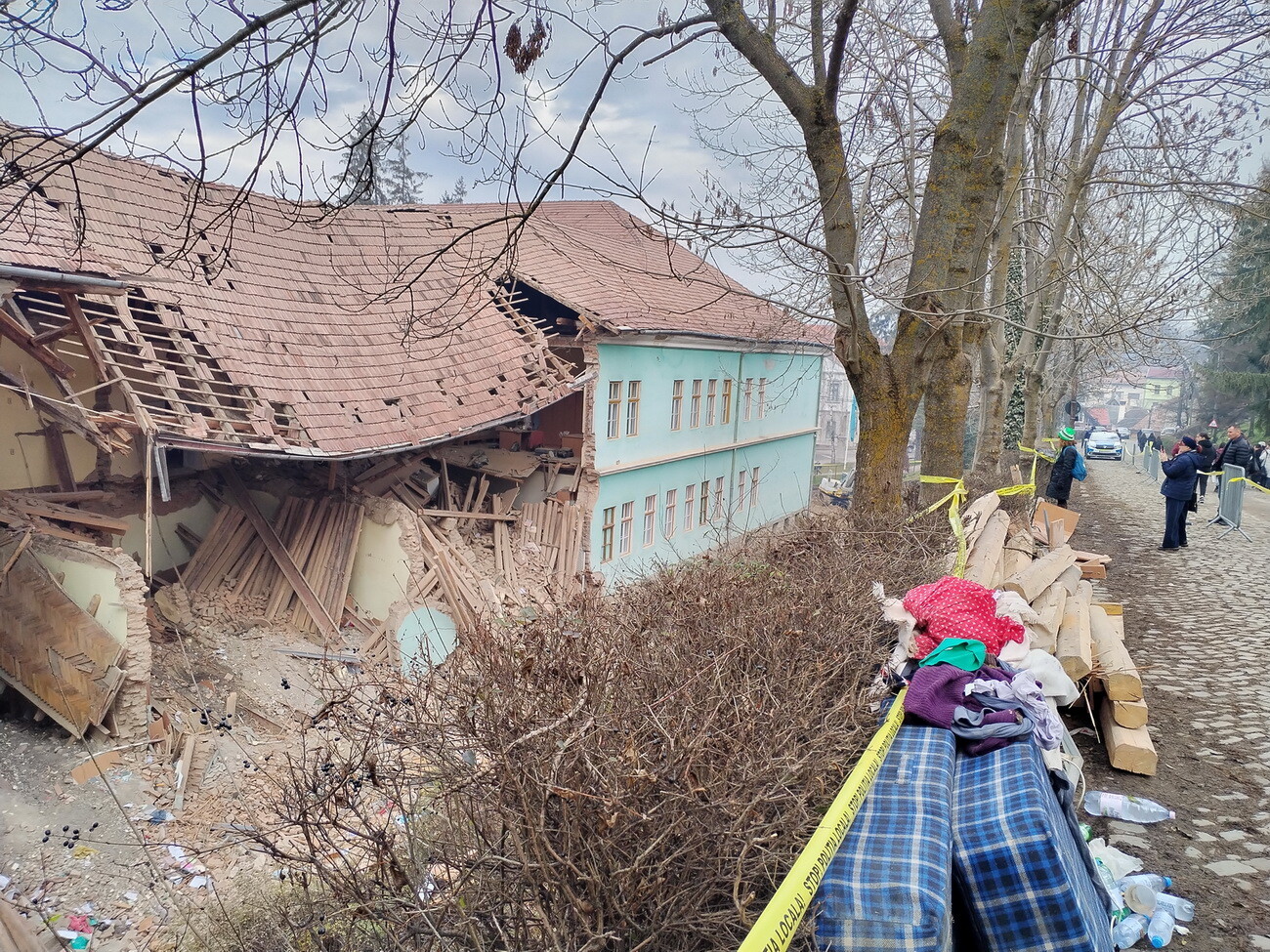 A romok négy gyermeket temettek maguk alá | Fotó: Szász Csaba