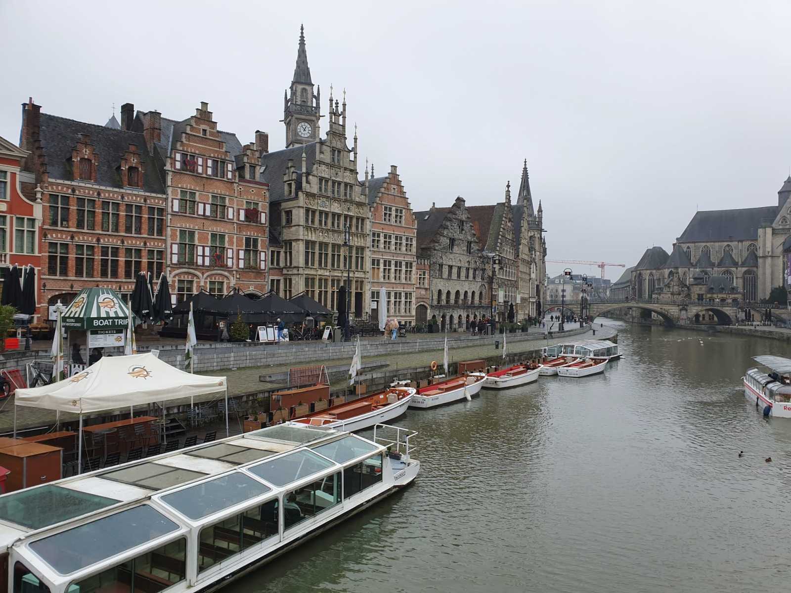 Csatornák szabdalják Gent óvárosát | A szerző felvétele