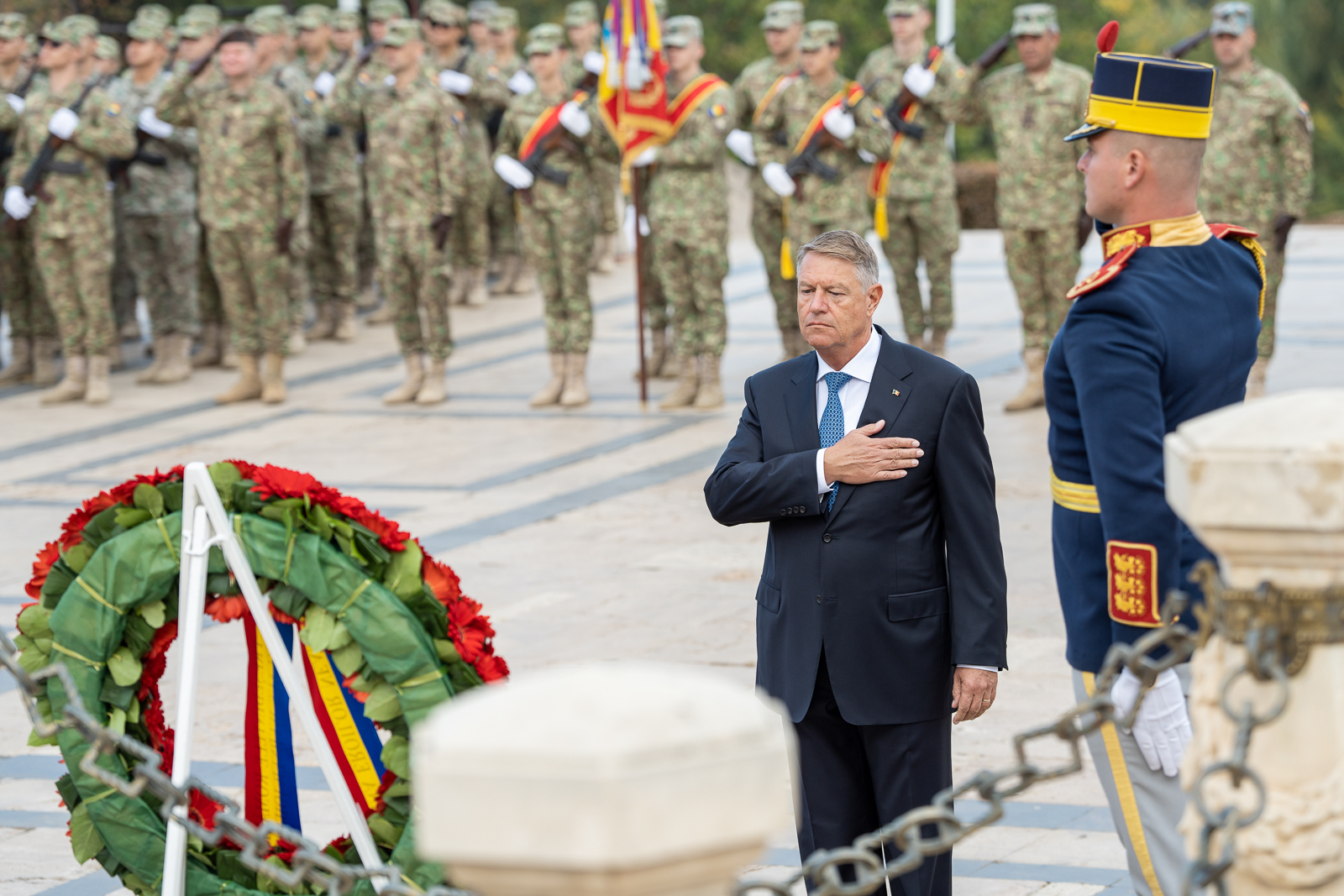 Klaus Iohannis felhasználja a NATO-főtitkári posztért folytatott kampányát egy uniós pozíció megszerzésére? Fotó: Klaus Iohannis Facebook oldala  