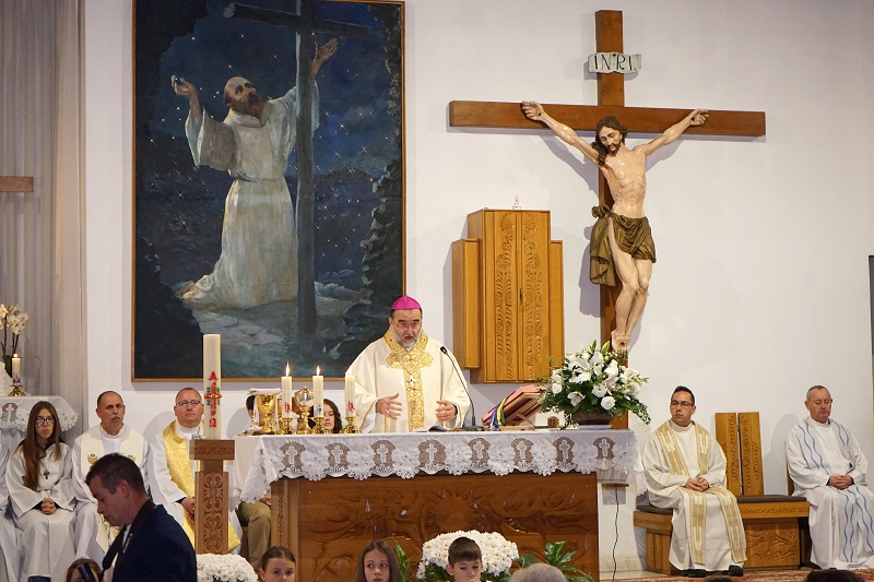 A hálaadó szentmisét Erdély érseke celebrálta | A szerző fotói 