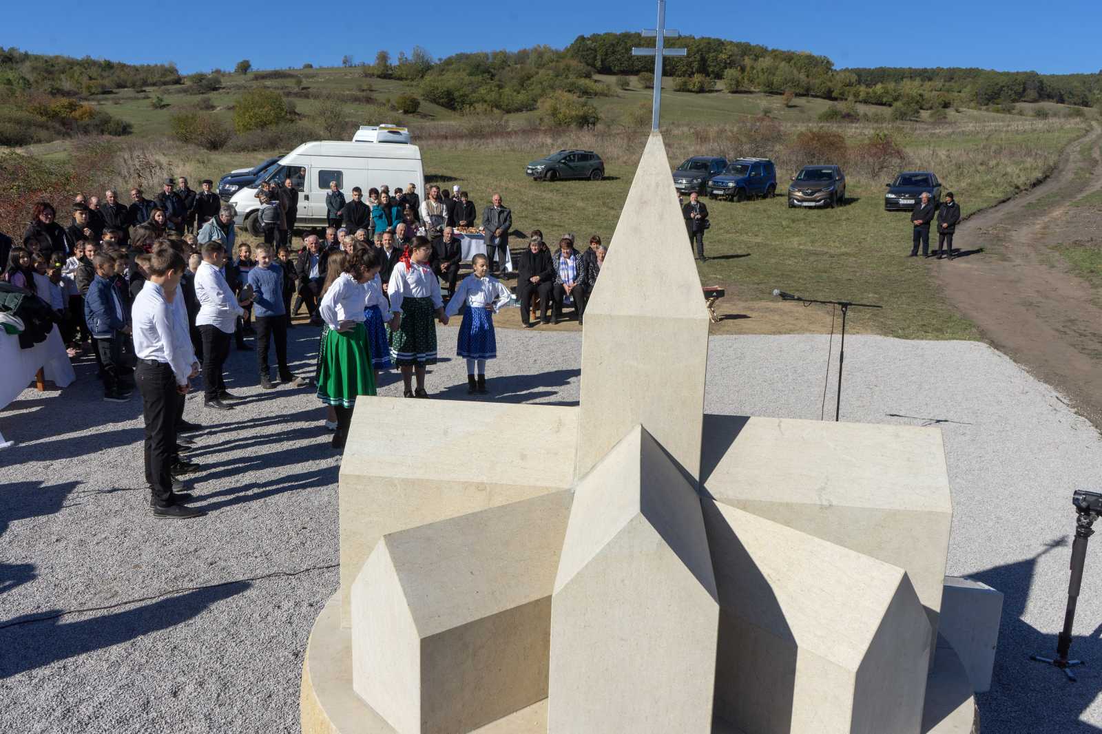 Ünnepi műsort adtak elő a helyi diákok | Fotók: Nagy Imre