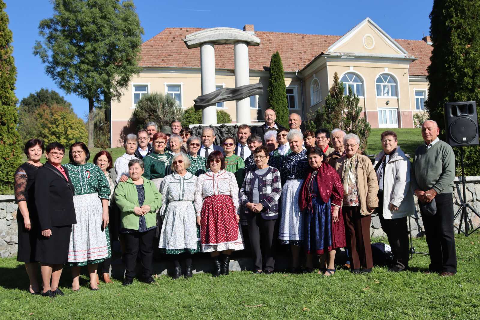 A helyiek nem feledik hőseiket