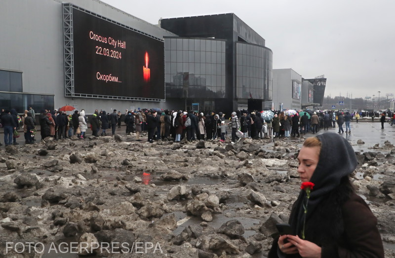 Moszkvai gyász a terrortámadás helyszínén Fotó: Agerpres