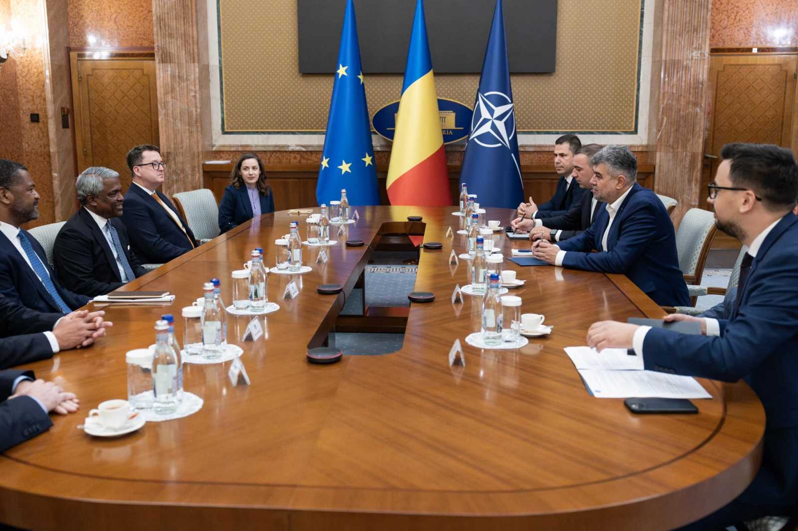 Szemtől szemben a Google és a román kormány képviselői | Fotó: Facebook/Marcel Ciolacu