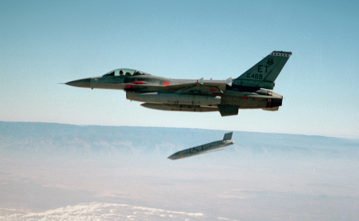 Új képességekkel bővülnek az F-16-osok Fotó: a Defense Romania Facebook oldala 