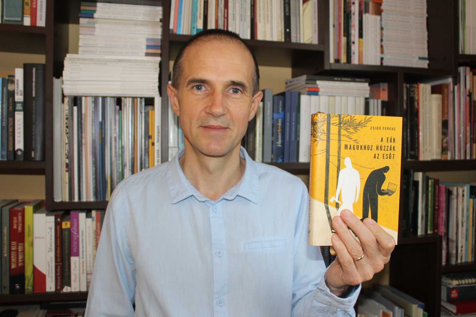 „Gátolhat a fejlődésben, ha nem nézünk szembe a hibáinkkal” – anti-Ábel regényéről beszélgettünk Zsidó Ferenccel