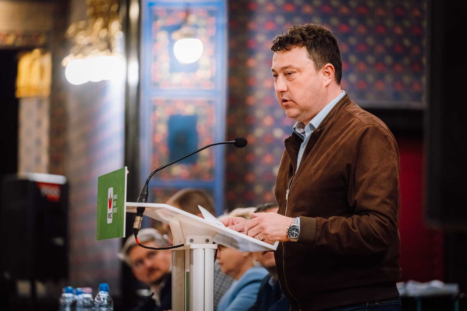 Novák Levente ügyvezető elnök a TKT marosvásárhelyi ülésén | Fotó: Maros megyei RMDSZ sajtóirodája 