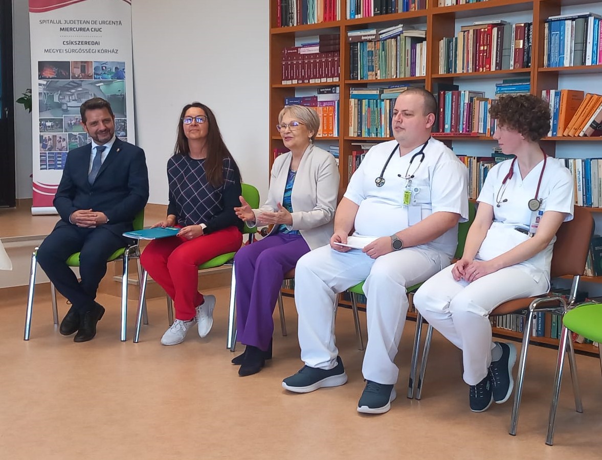 Dolhai István főkonzul, Bakcsy Tünde CSVE-ügyvezető, dr. Konrád Judit kórházigazgató, Dr. Bartha István főorvos és dr. András-Hlavathy Katalin | A szerző felvételei
