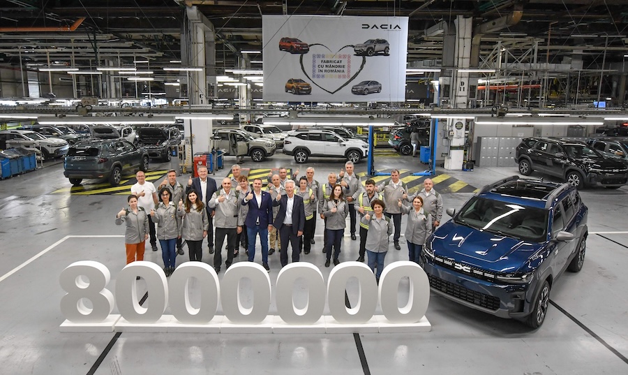 Mérföldkőhöz érkezett az üzem | Fotó: Facebook/Dacia