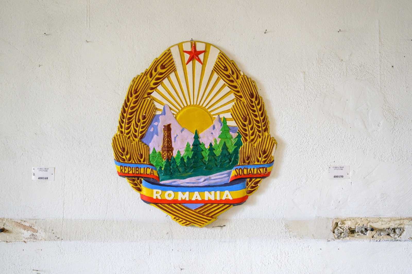 Egykori címer. Elmaradhatatlan kellék | Fotó: Sepsiszentgyörgy Önkormányzata 