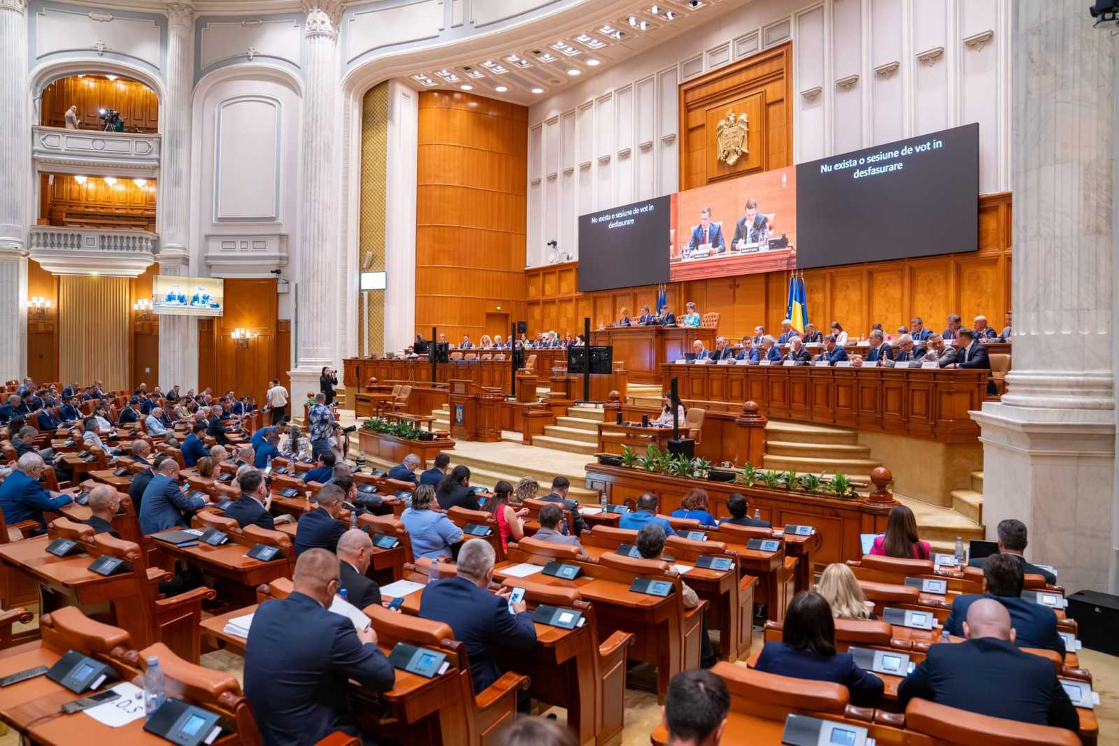 Az RMDSZ segítségét is kérik. | Fotó: a szenátus Facebook-oldala.