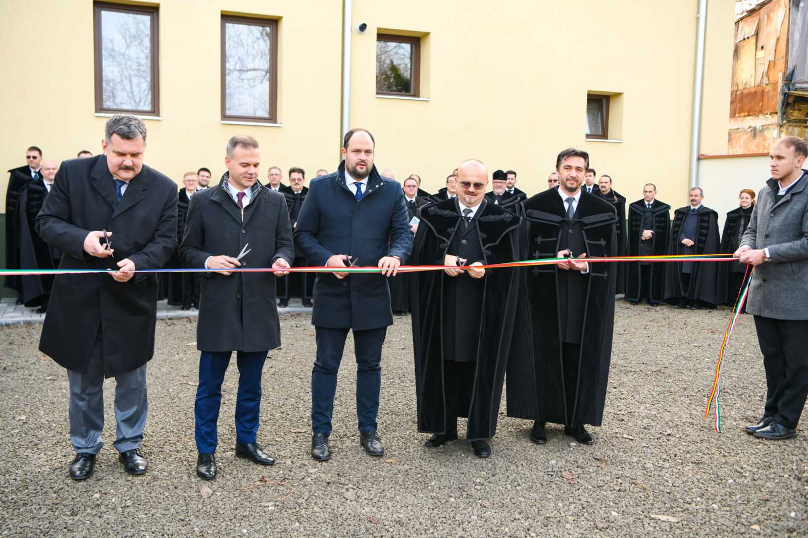 Elvágták a szalagot | Fotó: A szerző felvétele